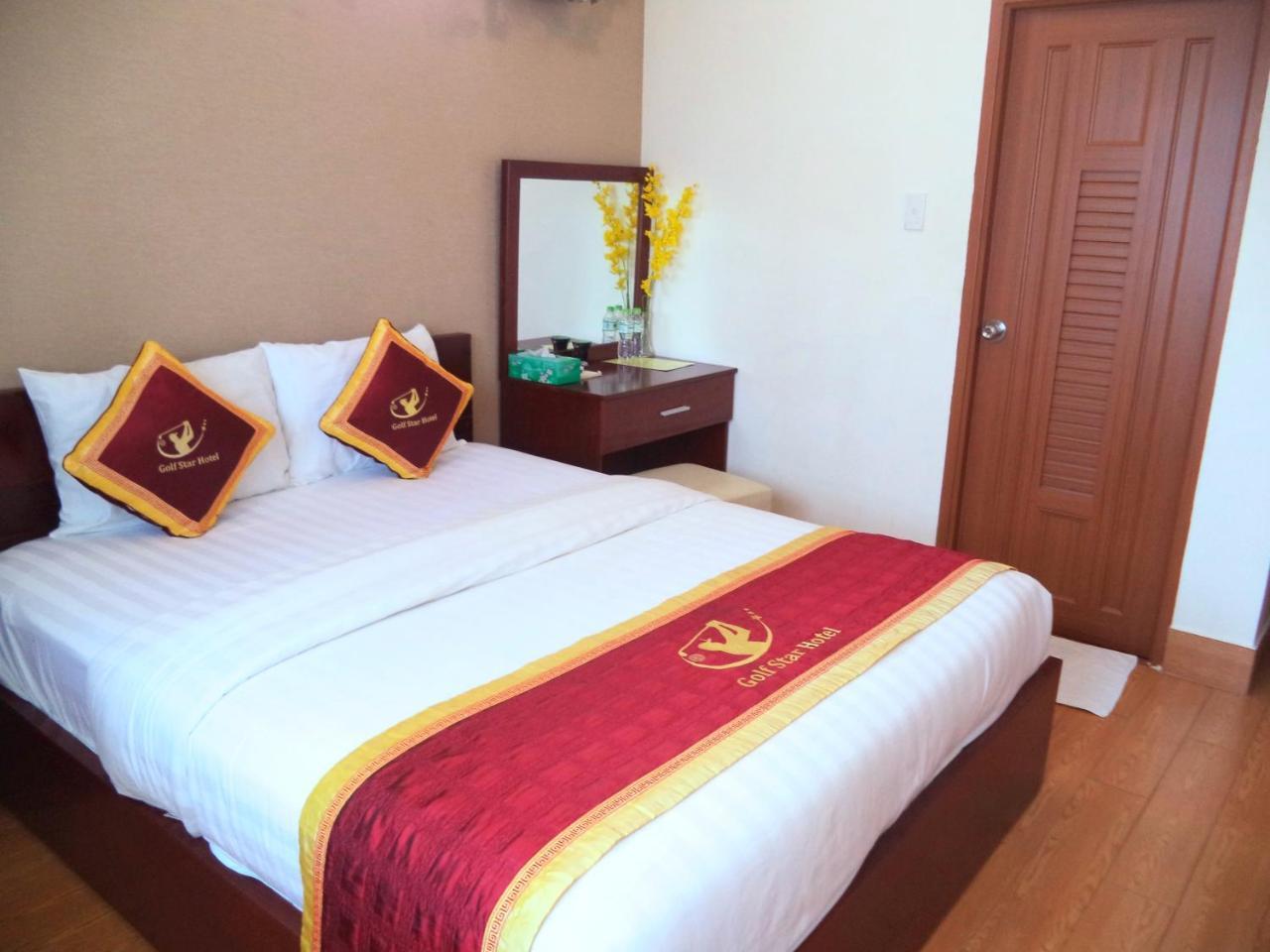 Golf Star Hotel Хошимин Экстерьер фото